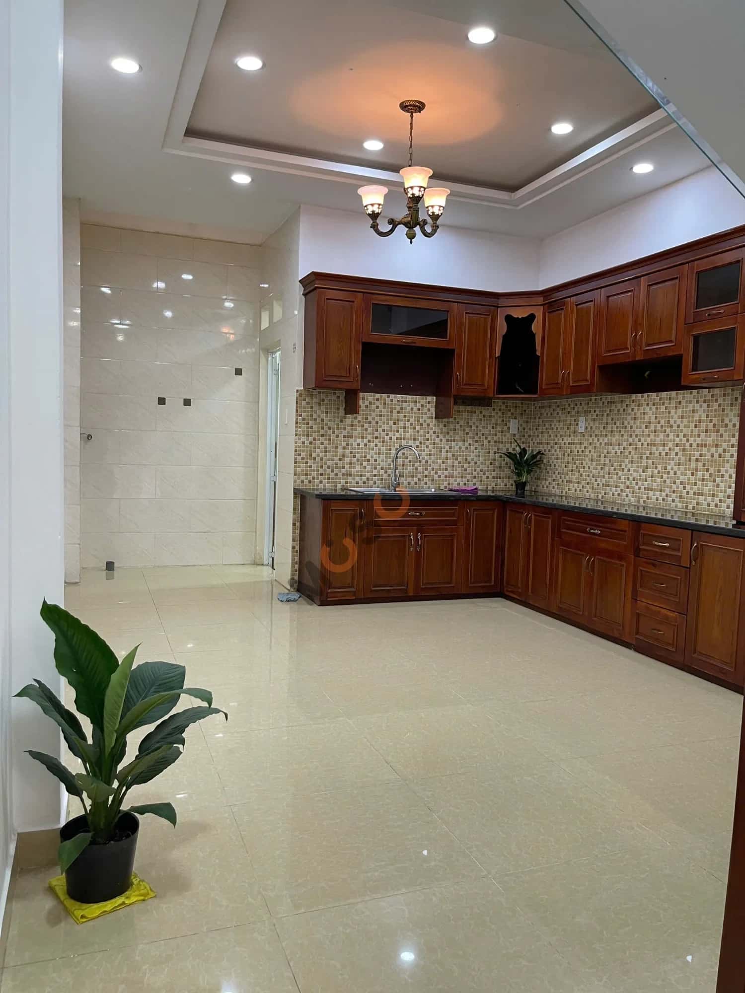 Cho thuê nhà hẻm Quốc Lộ 13 Thành phố Thủ Đức, TP.HCM – 5 phòng ngủ, giá 15 triệu — Hình 2